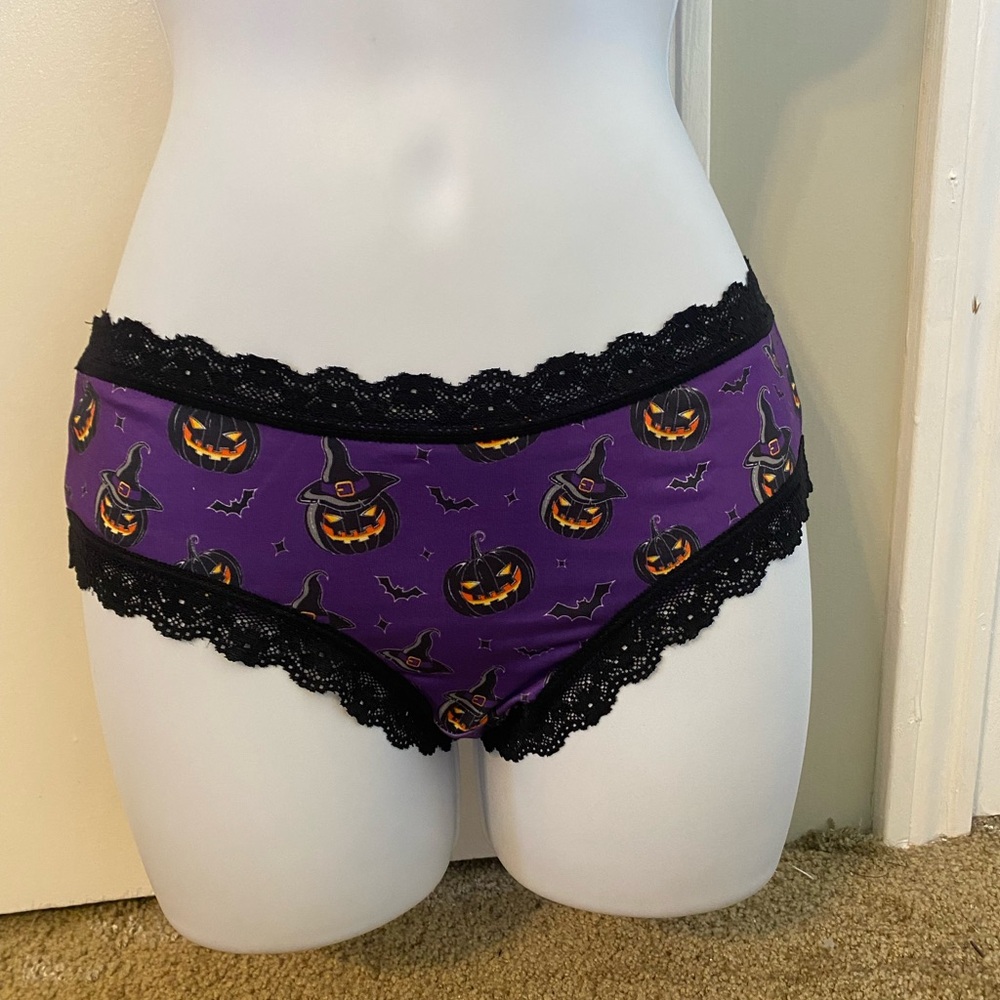 Purple Halloween Panties with Black Lace Trim sz Sm